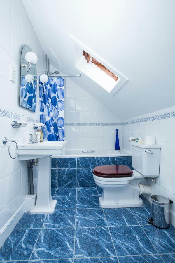 26 The Crescent - Guest House Эр Экстерьер фото